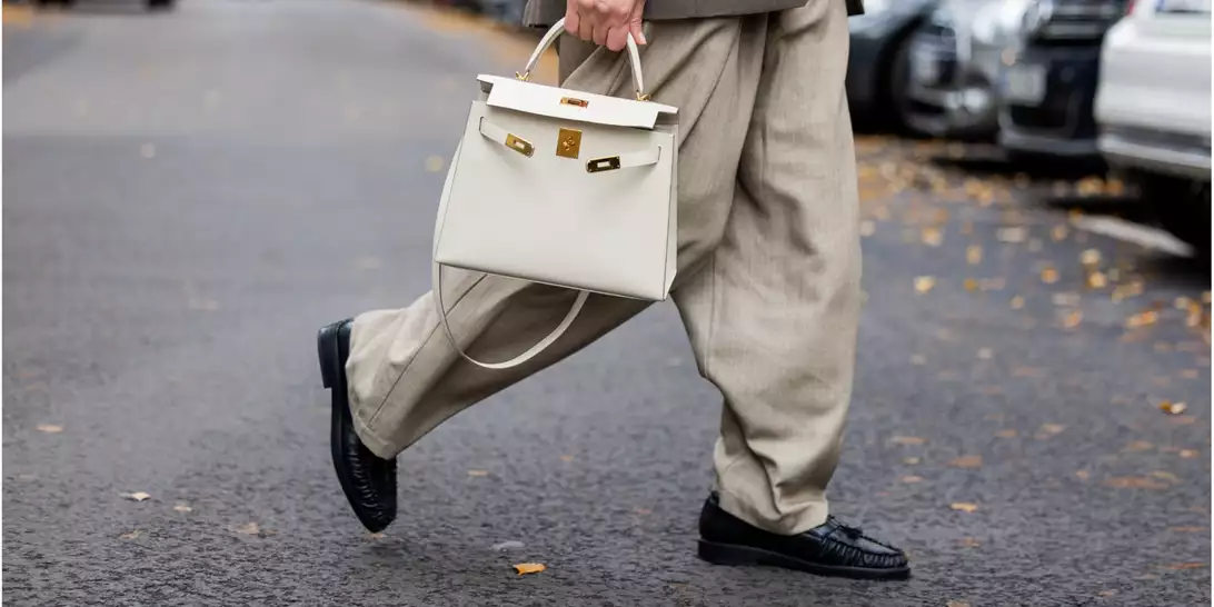 Τα loafers που θα φοράτε στο γραφείο μέχρι να τελειώσει ο χειμώνας