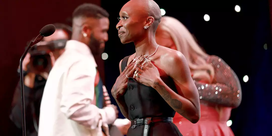 Το Harper's Bazaar Greece στα GLAAD Awards στο Los Angeles