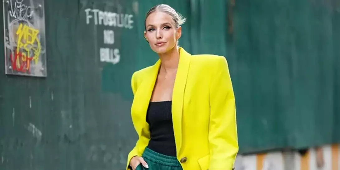 Two Tones Nails | Η διχρωμία που θα φορεθεί πολύ στα φθινοπωρινά μανικιούρ