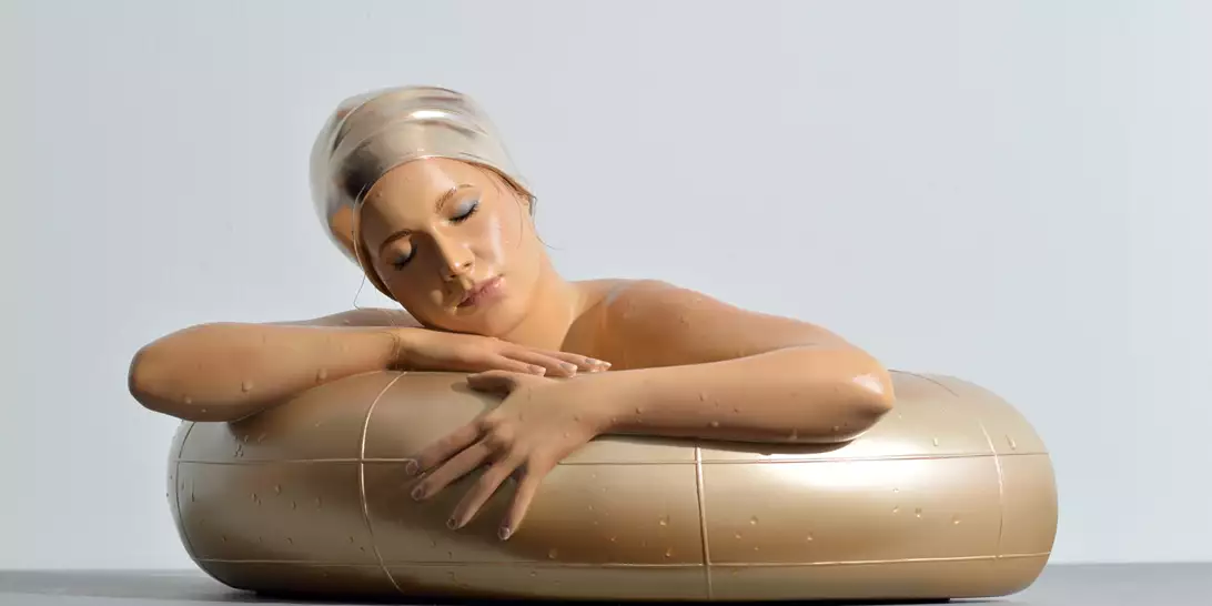 Carole A. Feuerman | Τα υπερρεαλιστικά γλυπτά της Αμερικανίδας καλλιτέχνιδος έρχονται σε μία μοναδική έκθεση στην Αθήνα