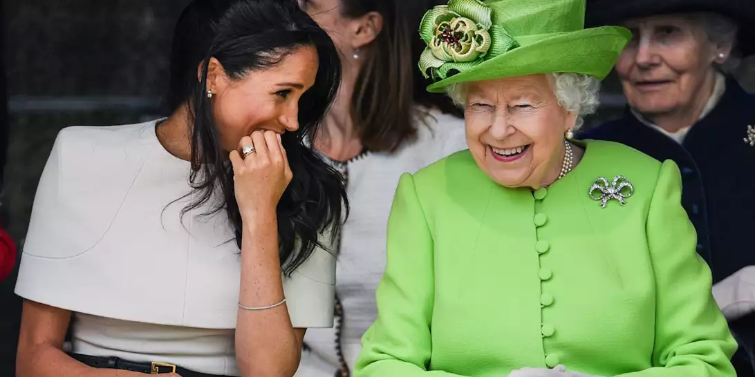 Η βασίλισσα Ελισάβετ δεν εμπιστευόταν τον Ηarry εξαιτίας της Meghan Markle: "Είναι ερωτευμένος και αδύναμος"