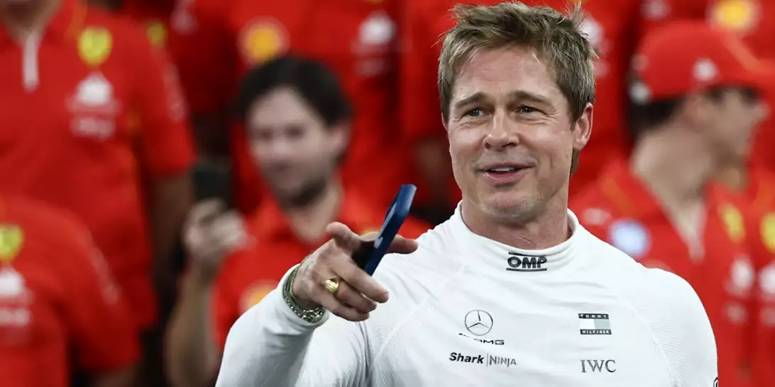 H dirty αποκάλυψη του Jason Priestley για τον πρώην συγκάτοικό του, Brad Pitt