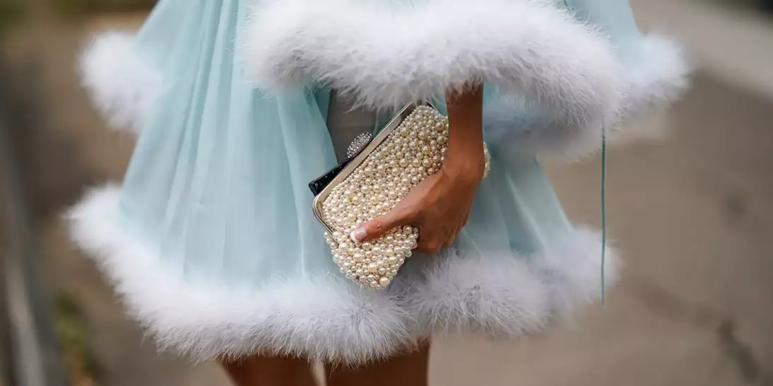 10 γιορτινά γαλλικά μανικιούρ που θα συμπληρώσουν την εμφάνισή σας με τον πιο κομψό τρόπο