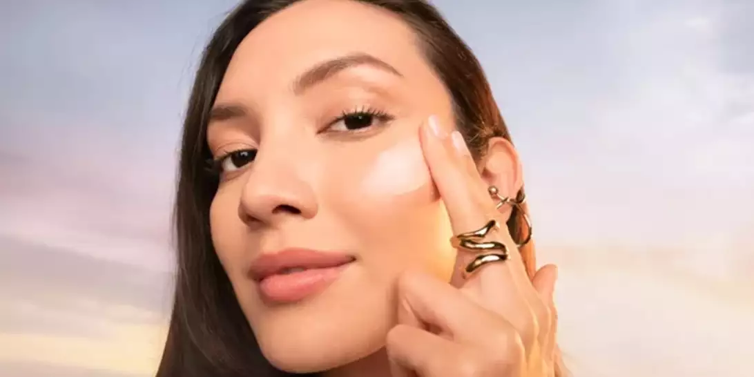 Forever young | Η πολυτελής κρέμα περιποίησης που βελτιώνει 7 βασικούς δείκτες νεότητας