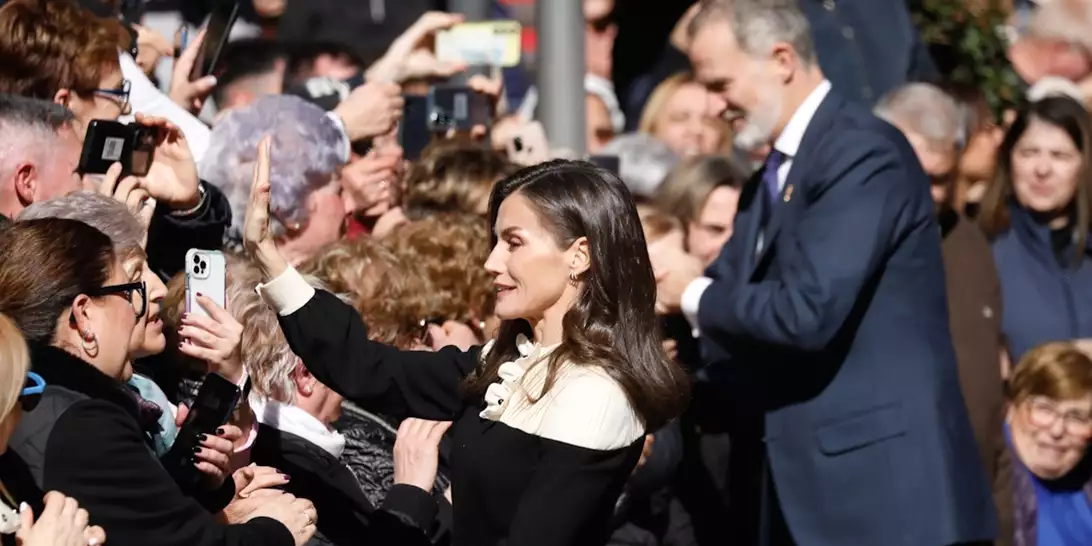 Ποια Ισπανίδα καλλονή υποδύεται τη θεία του βασιλιά Felipe στο ισπανικό The Crown;