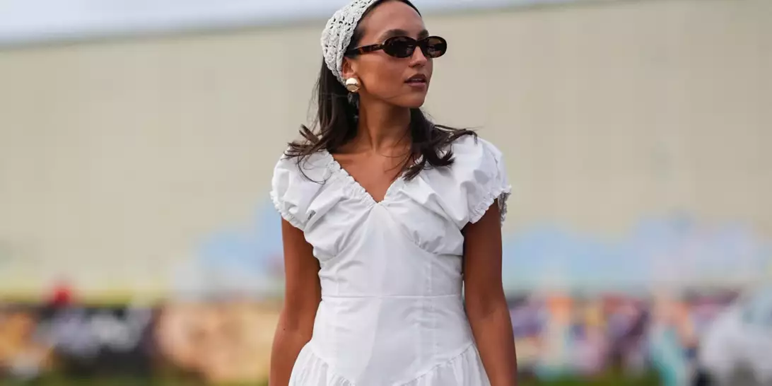 Τα ωραιότερα looks που μπορείτε να κάνετε με καλοκαιρινά φορέματα