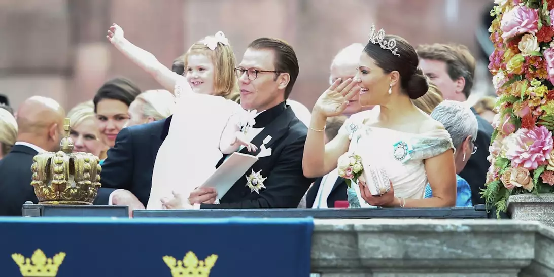 Πριγκίπισσα Victoria | Ο ερωτικός χορός με τον πρίγκιπα Daniel σε beach bar στη Μύκονο