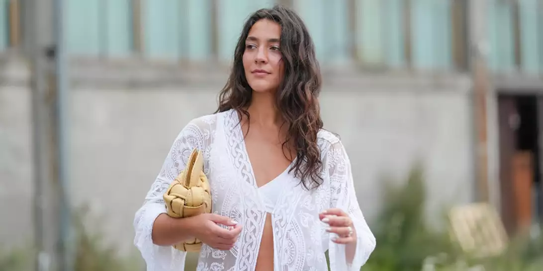 "Αποβάλλει όλες τις τοξίνες": Αυτό είναι το φρούτο που θα "εξαφανίσει" τις υπερβολές των καλοκαιρινών διακοπών