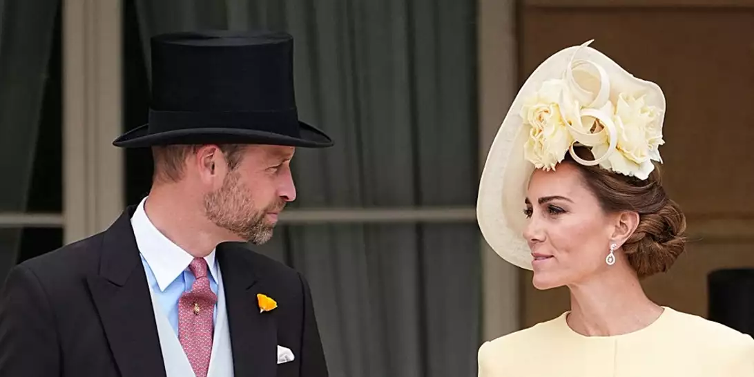 Η Kate Middleton φωτογραφίζει τον πρίγκιπα William με τα νέα μέλη της οικογένειάς τους