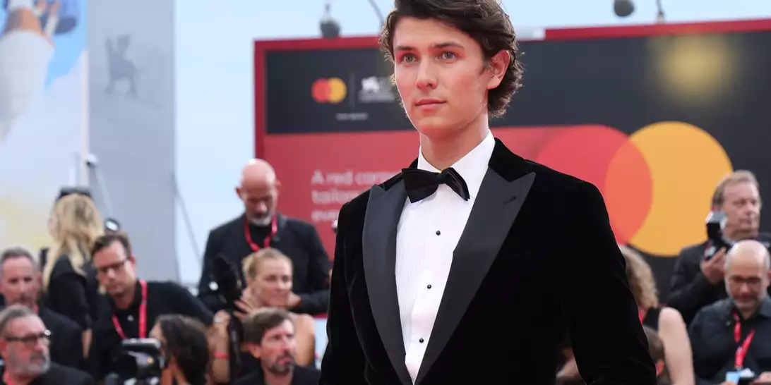 Κόμης Nikolai του Monpezat | Ποιός είναι ο κοσμοπολίτης royal που επέστρεψε στο πατρικό παλάτι του για την Πρωτοχρονιά