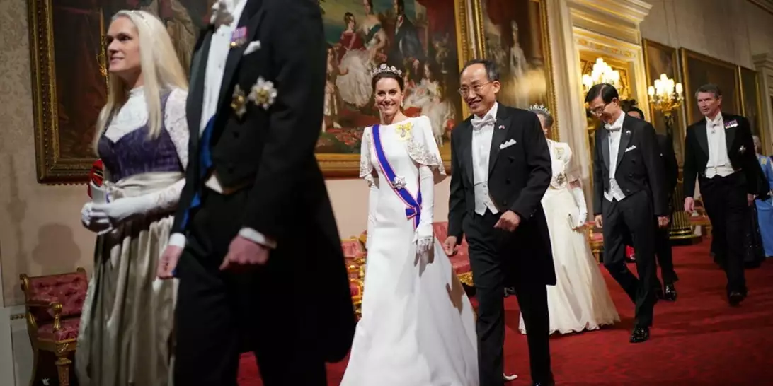 Kate Middleton | Η εμφάνιση με μυστηριώδη τιάρα, που δεν έχουμε ξαναδεί δημόσια εδώ και 100 χρόνια!