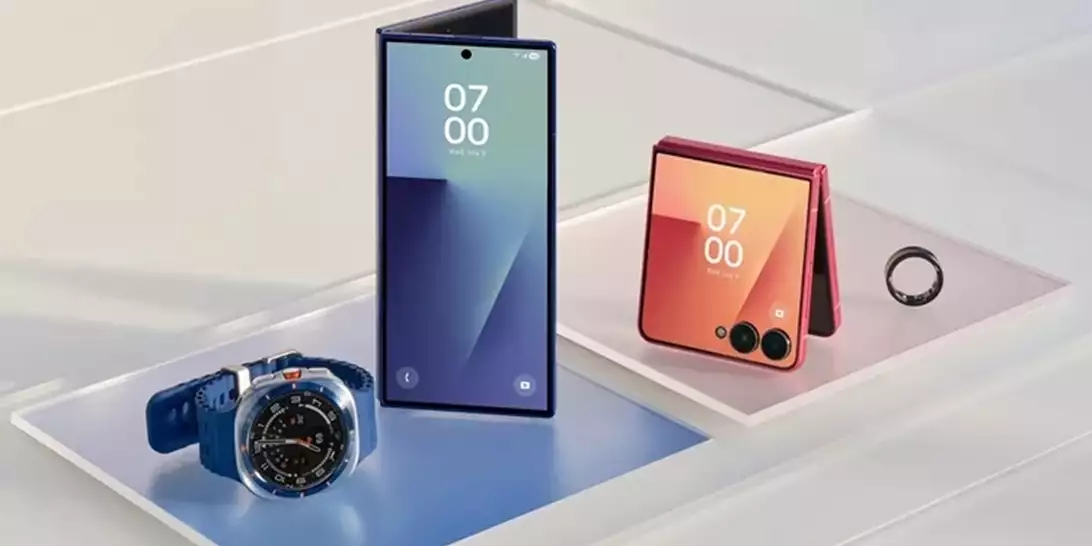 H Samsung Galaxy παρουσίασε τις τρεις ολοκαίνουριες συσκευές της