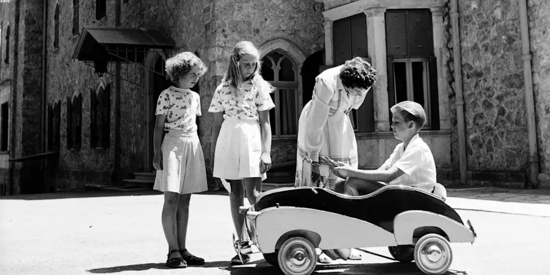 Όπως το Τατόι | Tι κοινό έχει η θερινή κατοικία της βασίλισσας Σοφίας στη Μαγιόρκα, με τα πρώην βασιλικά ανάκτορα στην Αττική;