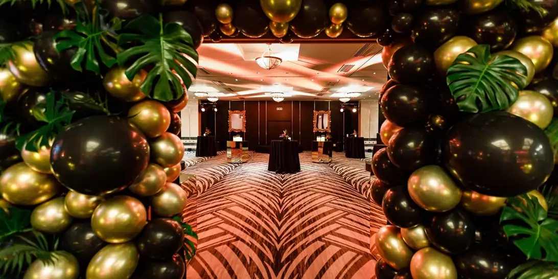 Χριστούγεννα και Πρωτοχρονιά στα Divani Collection Hotels | Μία divine εμπειρία εορταστικής μαγείας