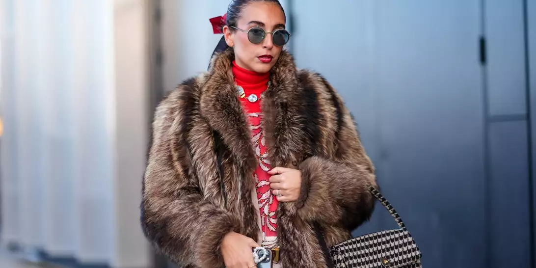 Τα faux fur παλτό είναι αυτά που θα φορέσετε περισσότερο τον χειμώνα