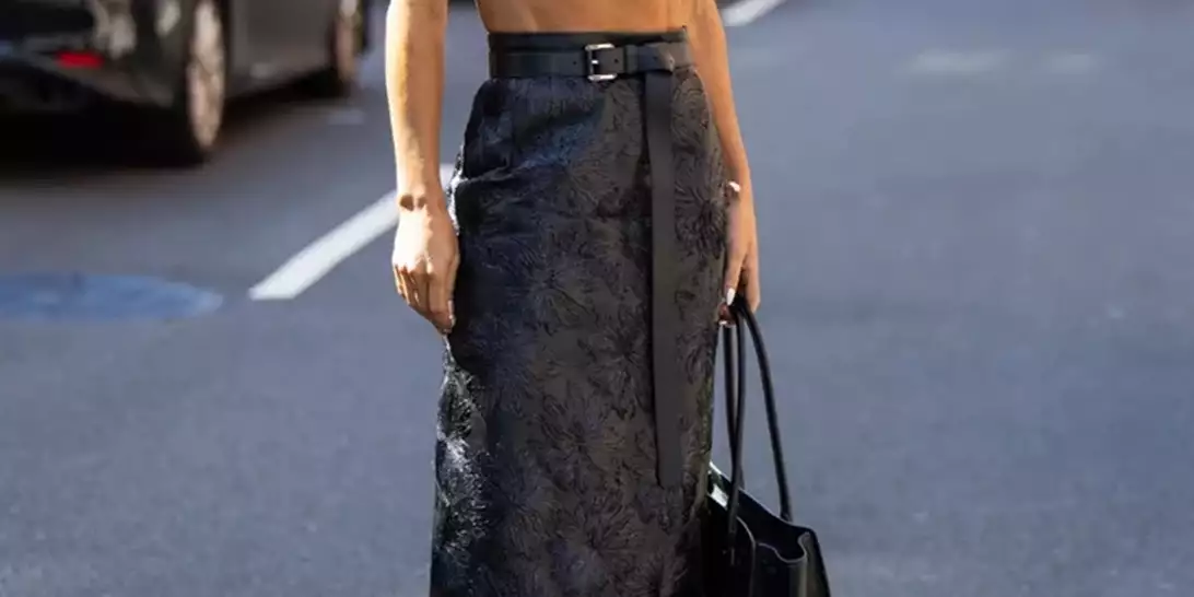 Το νέο dark μανικιούρ που θα κυριαρχήσει το φθινόπωρο