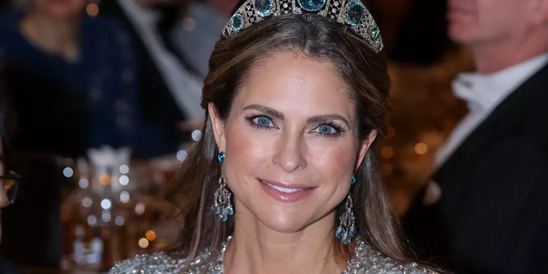 Πριγκίπισσα Μadeleine | Έλαμψε με την ιστορική τιάρα "kokoshnik" στην τελετή απονομής των βραβείων Νόμπελ,