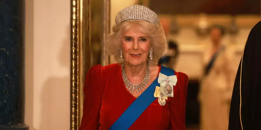 Βασίλισσα Καμίλα | Η τελευταία τιάρα της διαθέτει 488 διαμάντια και λειτουργεί και ως κολιέ