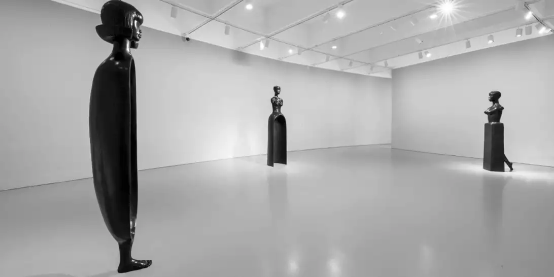 Τα γλυπτά της Simone Leigh για πρώτη φορά στην Ελλάδα