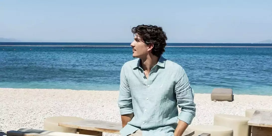 Men Style | Ο Παύλος Γαλακτερός φτιάχνει τη βαλίτσα των διακοπών