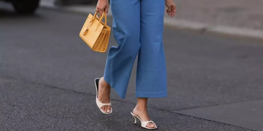 Τα πεντικιούρ που υιοθετούν τώρα όλες οι fashionistas άνω των 50