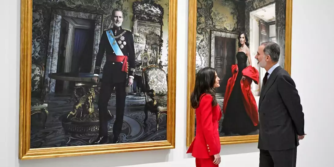 Βασιλισσα Letizia | Πώς "έσπασε" το βασιλικό πρωτόκολλο στη νέα εμφάνιση με τον βασιλιά Felipe