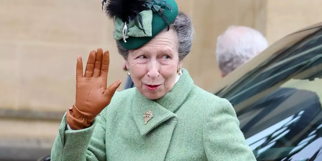 Πριγκίπισσα Άννα | Ο λόγος που έχει αυτό το ασιατικό φρούτο πάντα στην τσάντα της