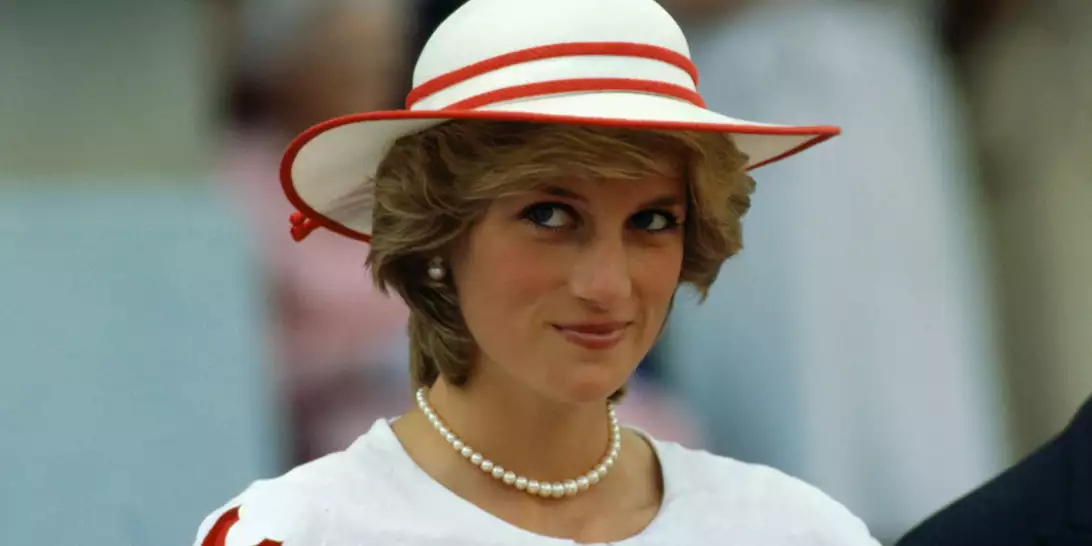 Πριγκίπισσα Diana | Όσα δεν ξέραμε για την προσωπική ζωή της "πριγκίπισσας του λαού"