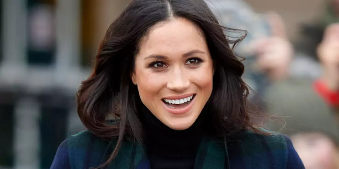 Η Meghan Markle μόλις χρησιμοποίησε ένα από τα δώρα που είχε κάνει η βασίλισσα Ελισάβετ στον πρίγκιπα Archie