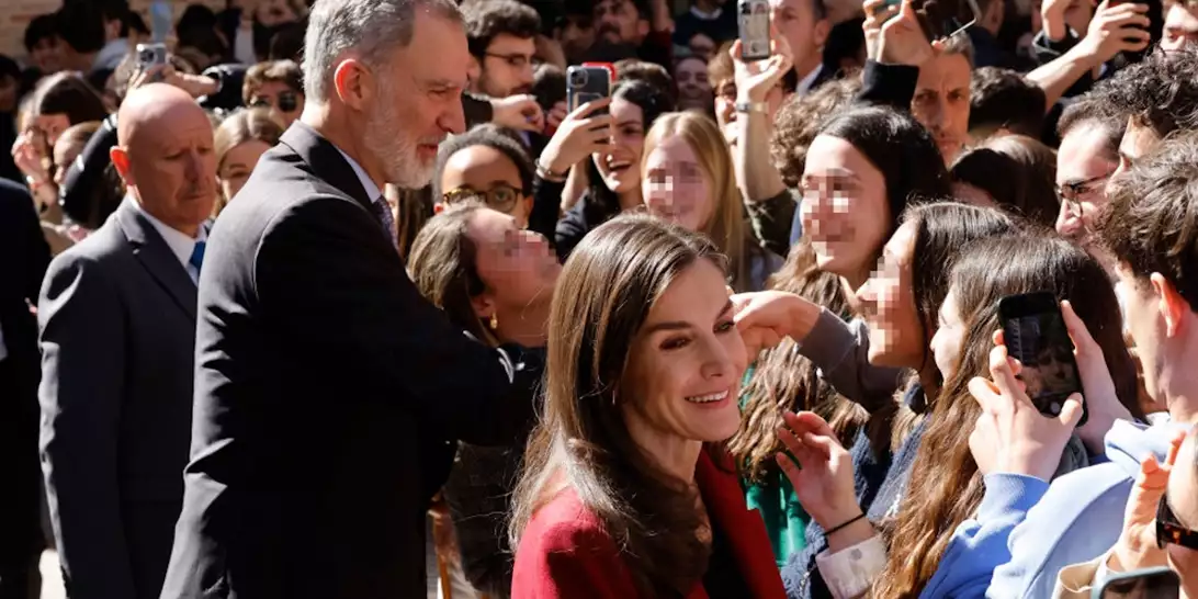 Επιστροφή στη Βαλένθια | H βασίλισσα Letizia στηρίζει τα τοπικά brands