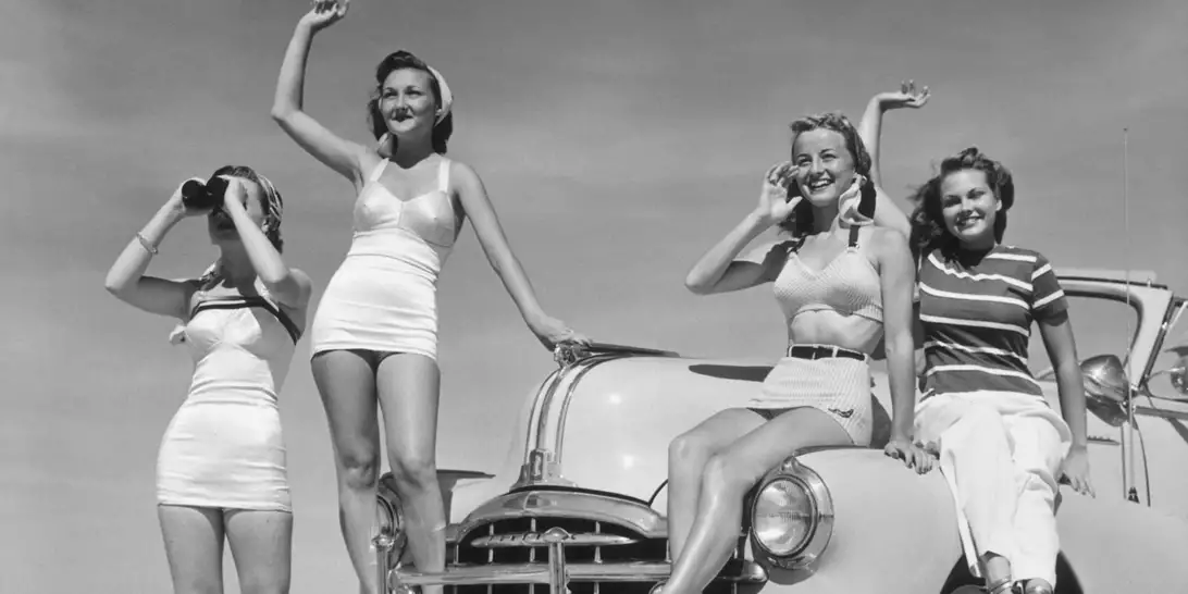 Τα στιλιστικά λάθη που πρέπει να αποφύγετε στα beach looks σας