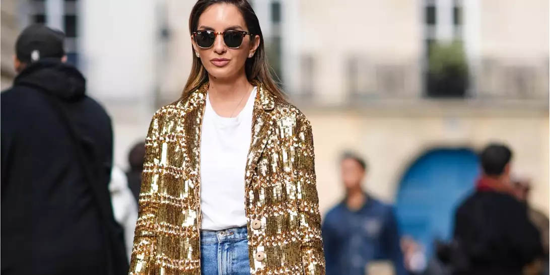 Τα party items που δεν χρειάζεται να περιμένετε τις γιορτές για να φορέσετε