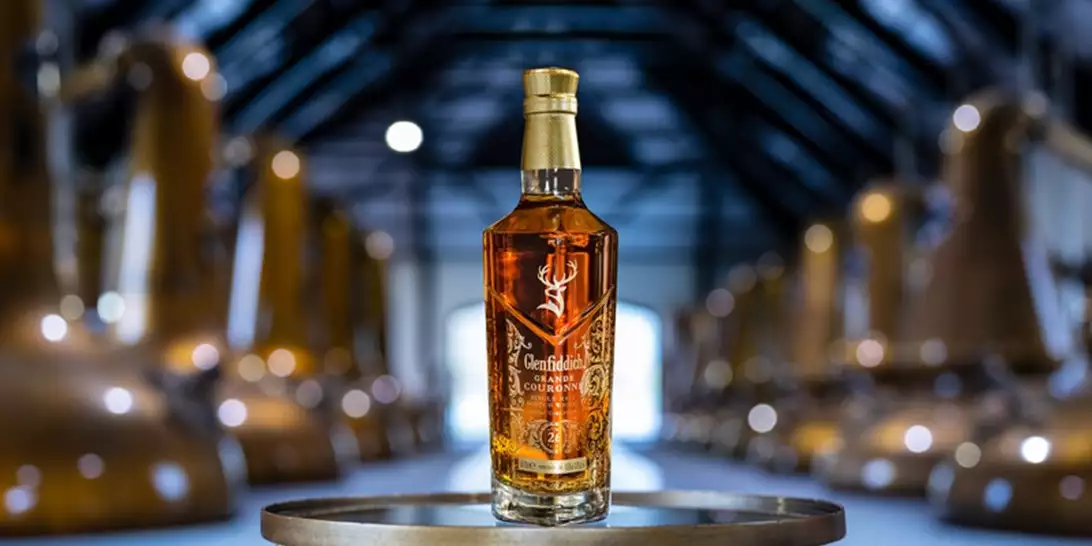 Drink Chic | Το ουίσκι των γιορτινών μας στιγμών