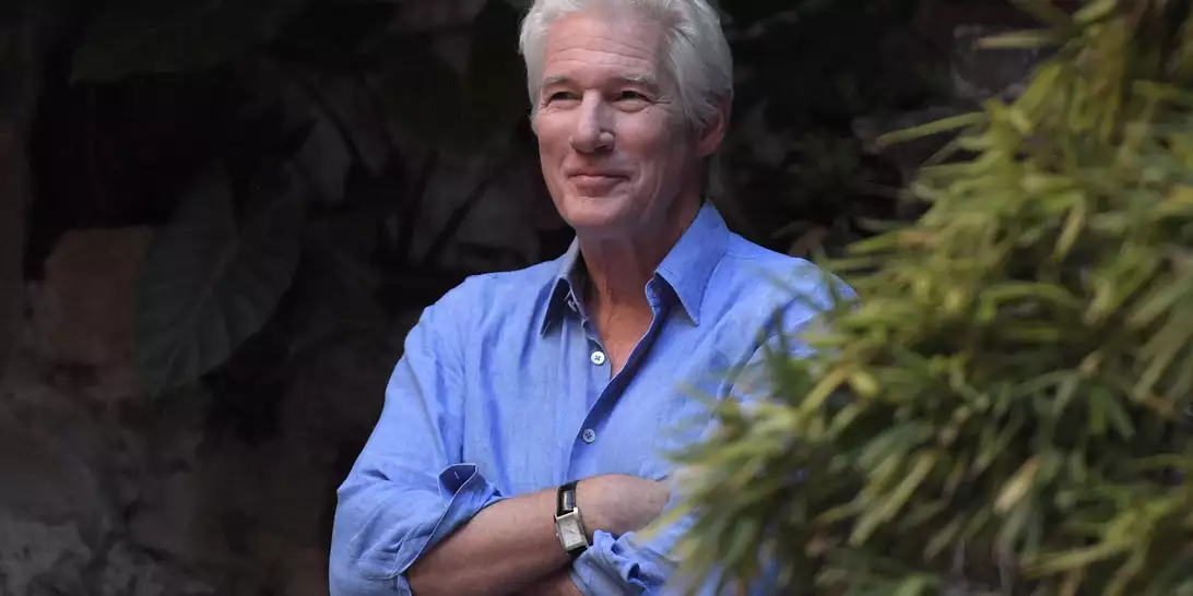 Richard Gere | Στα νησιά Azores με την 41χρονη σύζυγό του και τα δύο τους παιδιά