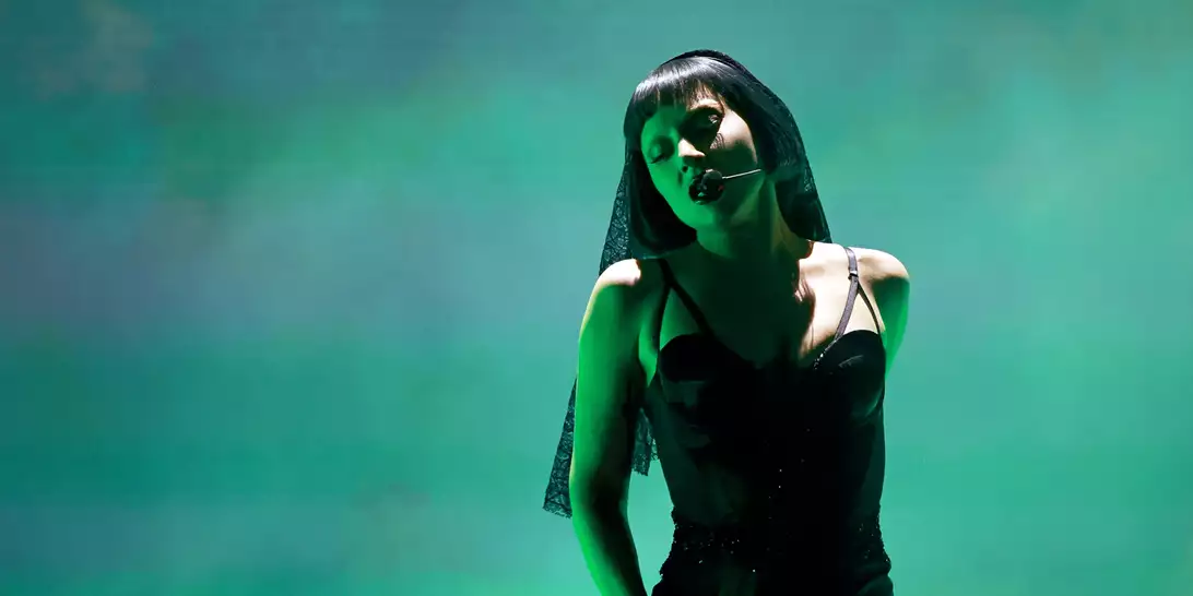 Ανταπόκριση από το Coachella 2025 | Η βραδιά που η Lady Gaga ξεπέρασε (ακόμα και) τον εαυτό της