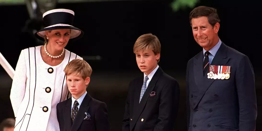 Η πριγκίπισσα Diana και ο βασιλιάς Κάρολος συγκρούστηκαν για τη διατροφή του Harry και του William