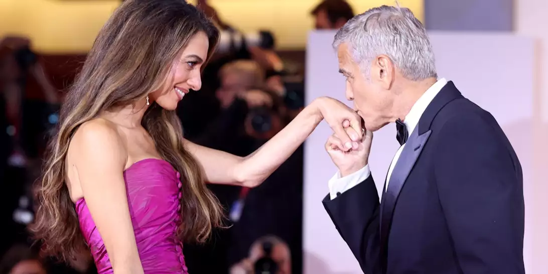 "Πώς είναι δυνατόν o George Clooney και η οικογένειά του να αποκτήσουν τη γαλλική υπηκοότητα;": Οι Γάλλοι απορούν