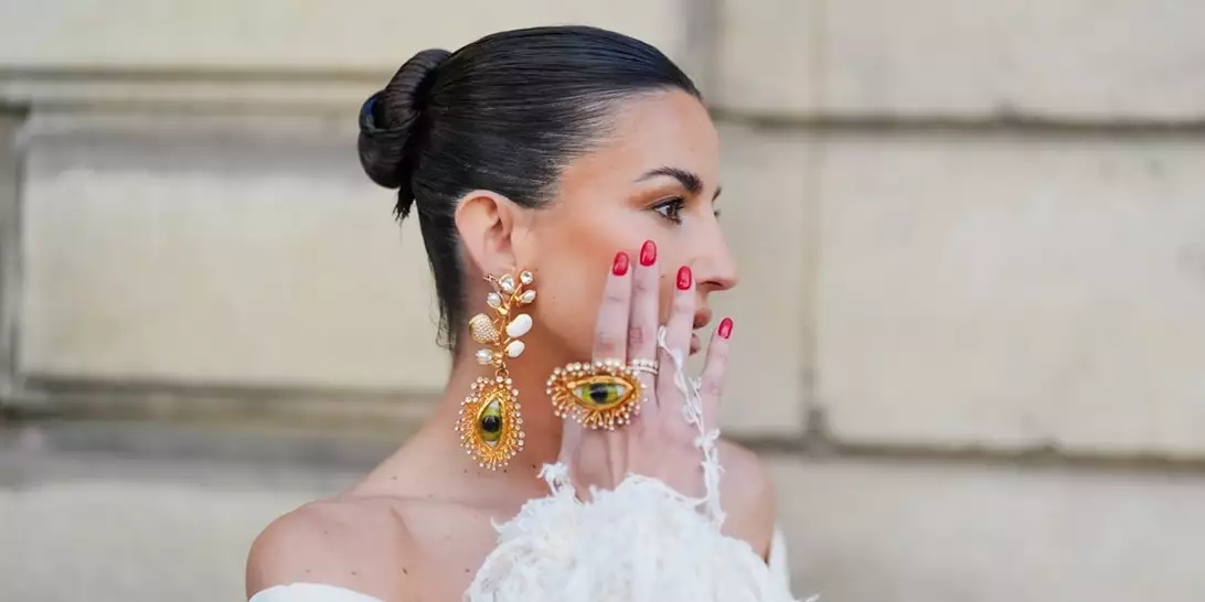 Το γιορτινό μανικιούρ που θα κάνει την εμφάνισή σας να δείχνει (ακόμα) πιο ακριβή