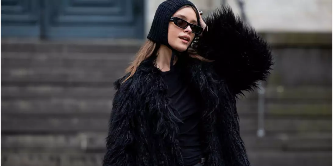 Τα faux fur παλτό είναι μονόδρομος αν θέλετε να είστε κομψές στο πολύ κρύο