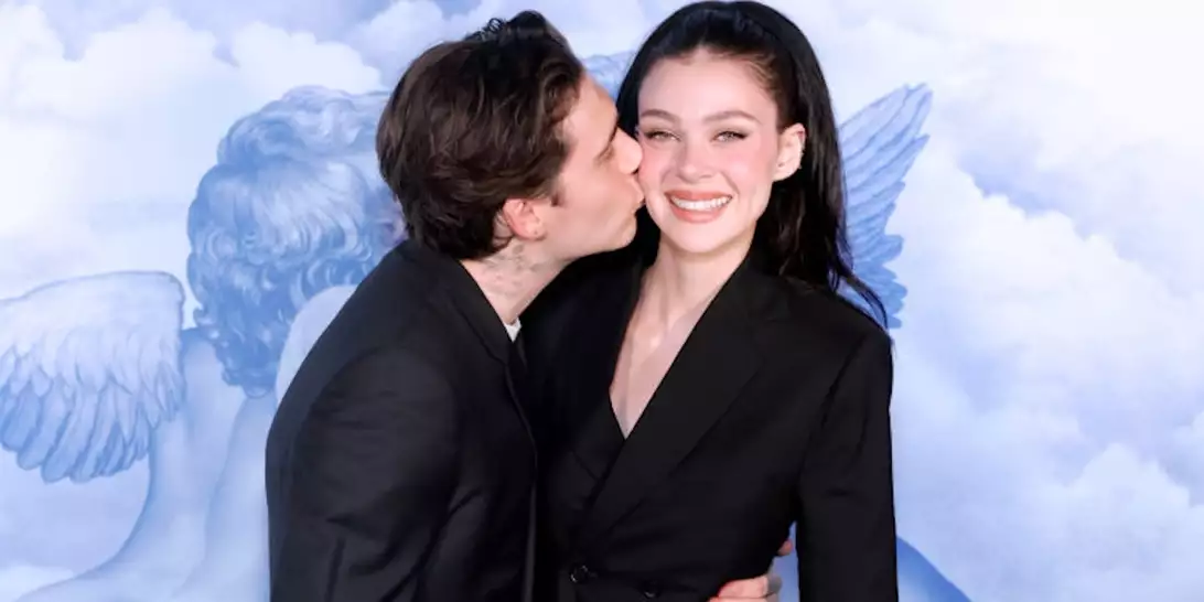 Οι royals experts προειδοποιούν τον Brooklyn Beckham: "Μην ρισκάρεις τους οικογενειακούς δεσμούς όπως ο πρίγκιπας Harry"