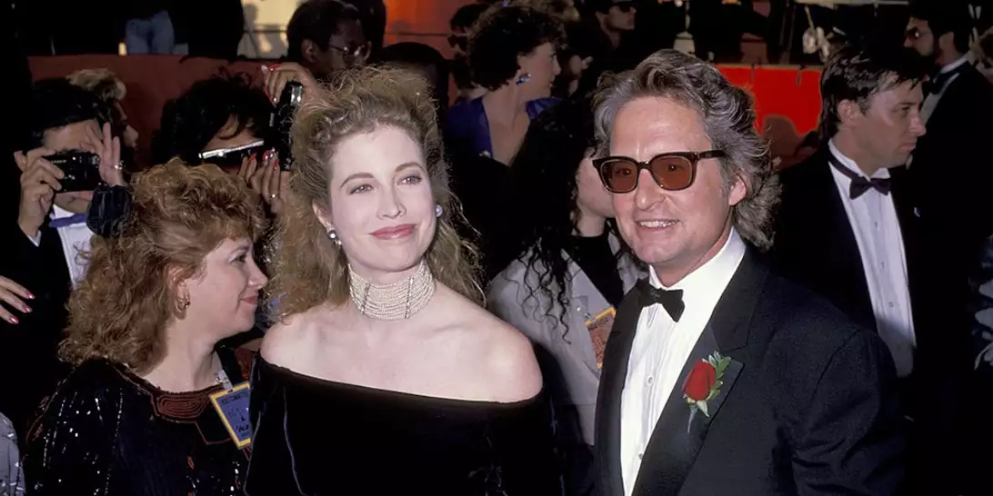 Aπό πρώην κυρία Douglas, κόμισσα του Dartmouth! Φωτογραφίες από τον γάμο της Diandra με τον ετεροθαλή αδελφό της Lady Di