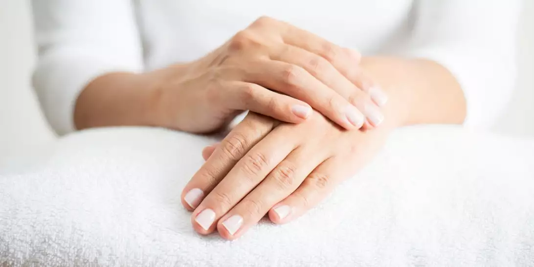 Πώς να κρατήσει περισσότερο το μανικιούρ σας στις καλοκαιρινές διακοπές