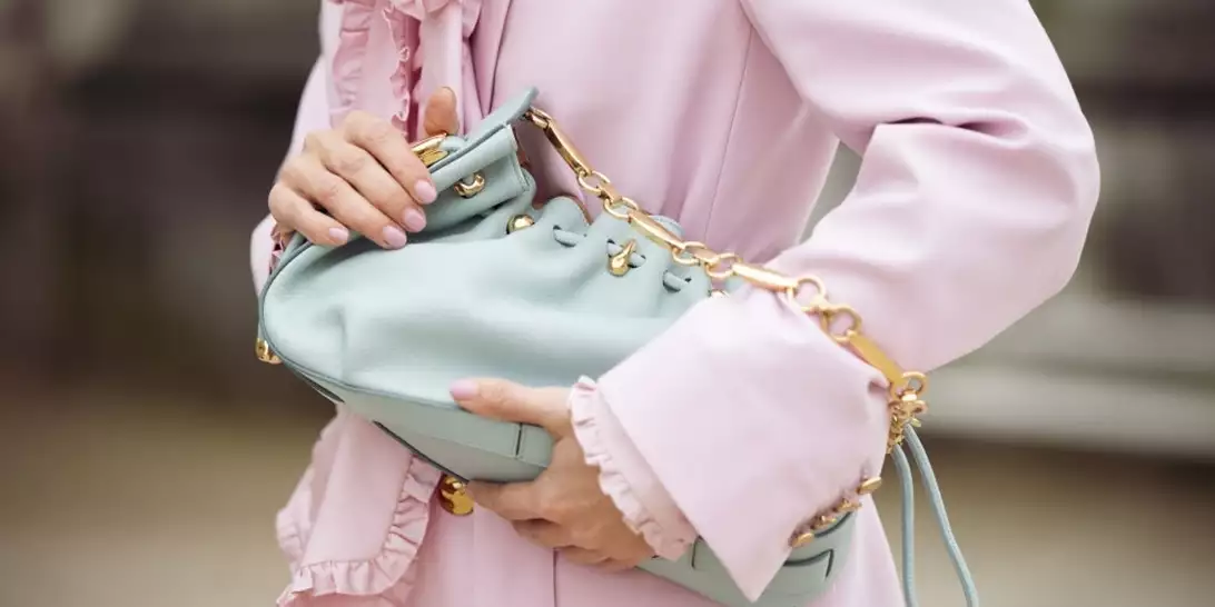 Το μόνο χρώμα νυχιών που αξίζει να ζητήσετε στο επόμενο ραντεβού σας στο nail salon