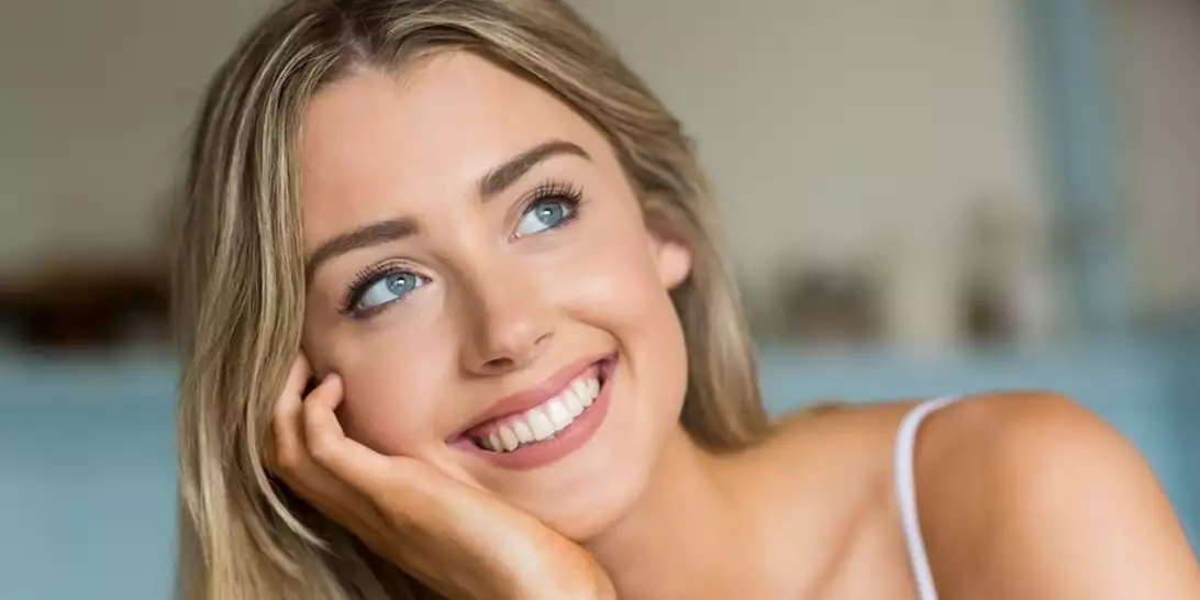 5 κρέμες που "σβήνουν" τα σημάδια κούρασης από το πρόσωπο