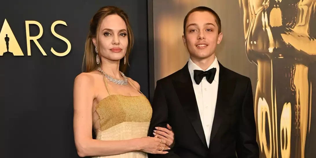 Angelina Jolie | Σπάνια επίσημη εμφάνιση με τον 16χρονο Knox