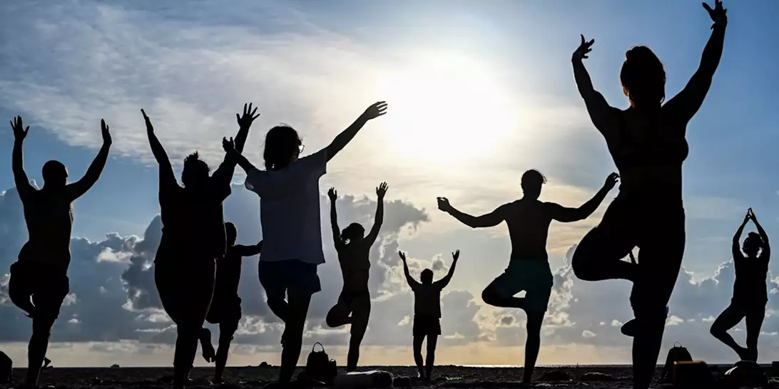 Καλύτερη από 100 κοιλιακούς! Αυτή η άσκηση είναι ιδανική για επίπεδη κοιλιά μετά τα 50