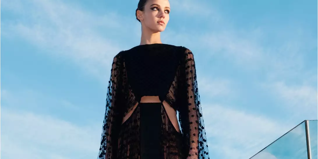 Το Cheers του Festive Looks τεύχος του Harper's Bazaar Greece