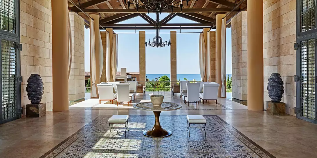 Απόδραση στο The Romanos, A Luxury Collection Resort | Εκεί που η καρδιά της Μεσσηνίας συναντά τη σύγχρονη πολυτέλεια