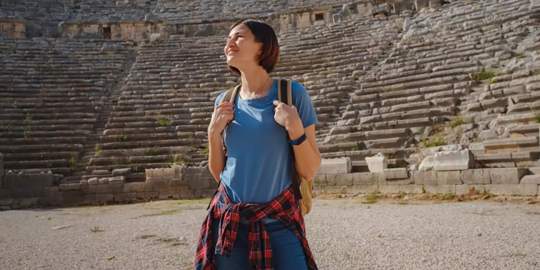 "Αυτό το ελληνικό νησί σε πληρώνει 500 ευρώ το μήνα για να πας να ζήσεις εκεί!": Οι Γάλλοι ανακάλυψαν τον δικό τους παράδεισο