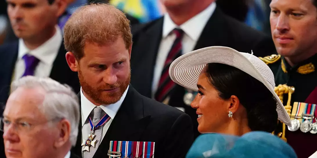 Harry & Meghan | Οι πρώτες φωτογραφίες της Lilibet και του Archie στην ευχετήρια κάρτα των Sussexes